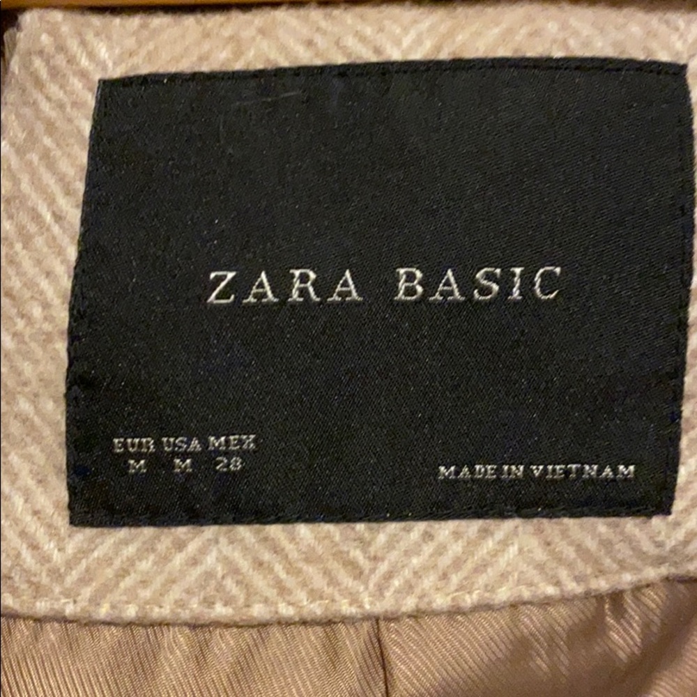 Zara - Picture 3 of 3